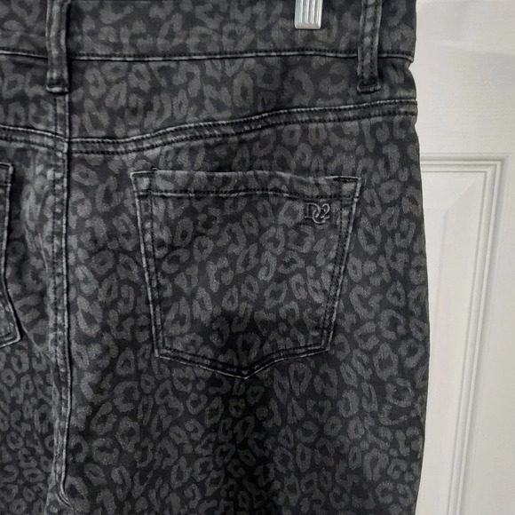 DG2 by Diane Gilman Gray and Black Leopard Print Skinny Jeans in Size 14 - Picture 9 of 11